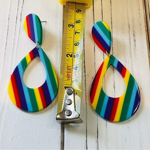 New Retro Vintage Style  Fun Colorful Striped Dangle Rainbow Earrings LGBTQ - Picture 7 of 7